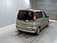 Toyota FUNCARGO лот № 9371 оценка 3.5  с аукциона в Японии 4