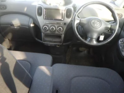 Toyota FUNCARGO  с аукциона в Японии