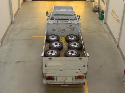 Toyota DYNA  с аукциона в Японии