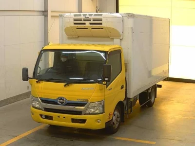 Hino DUTRO  с аукциона в Японии