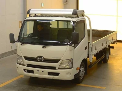 Hino DUTRO  с аукциона в Японии
