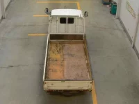 Toyota DYNA лот № 1070 оценка 3.5  с аукциона в Японии 2