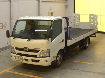 Hino DUTRO  с аукциона в Японии