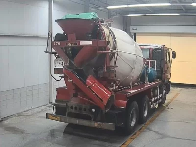 Isuzu TRUCK  с аукциона в Японии