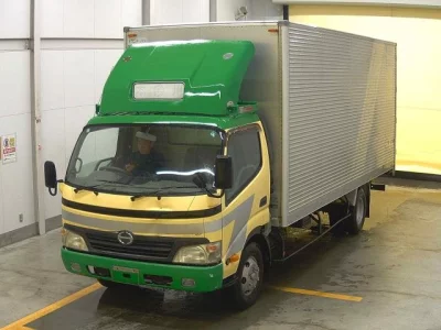 Hino DUTRO  с аукциона в Японии