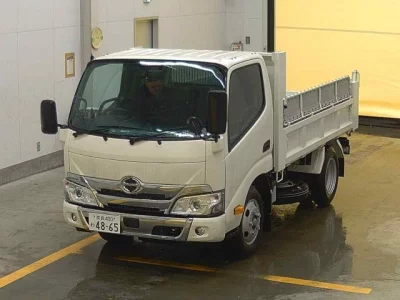 Hino DUTRO  с аукциона в Японии