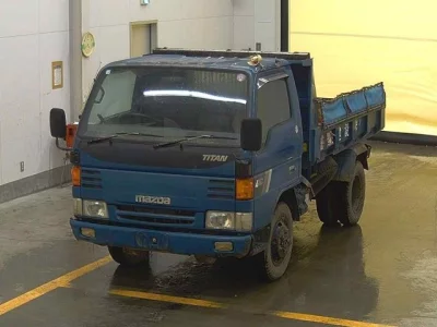Mazda TITAN  с аукциона в Японии