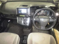 Toyota WISH лот № 8020 оценка 3  с аукциона в Японии 2