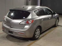 Mazda AXELA лот № 8012 оценка 3.5  с аукциона в Японии 4