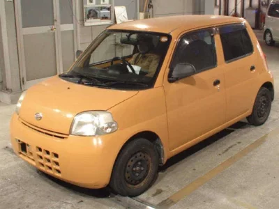 Daihatsu Esse