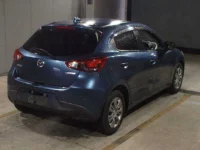 Mazda DEMIO лот № 8051 оценка R  с аукциона в Японии 4