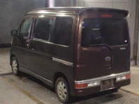 Subaru GOLF ALLTRACK лот № 8107 оценка 3  с аукциона в Японии 1