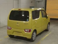 Suzuki WAGON R лот № 2067 оценка 3.5  с аукциона в Японии 4