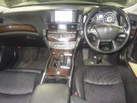 Nissan FUGA лот № 8209 оценка 3.5  с аукциона в Японии 2
