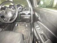 Suzuki SWIFT лот № 8211 оценка R  с аукциона в Японии 6