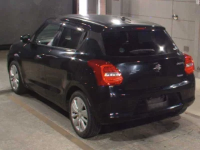 Suzuki SWIFT  с аукциона в Японии