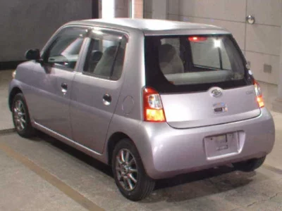 Daihatsu Esse