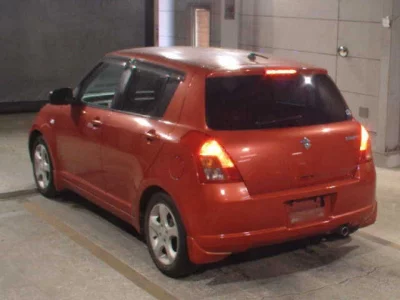 Suzuki SWIFT  с аукциона в Японии