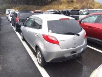 Mazda DEMIO лот № 745 оценка 3.5  с аукциона в Японии 1