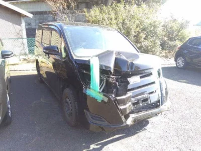 Toyota NOAH  с аукциона в Японии