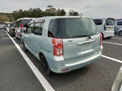 Toyota RAUM