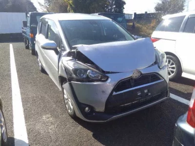 Toyota SIENTA  с аукциона в Японии