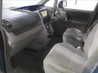 Toyota NOAH лот № 4514 оценка R  с аукциона в Японии 2