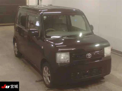 Toyota PIXIS SPACE  с аукциона в Японии