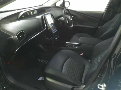 Toyota PRIUS PHV  с аукциона в Японии