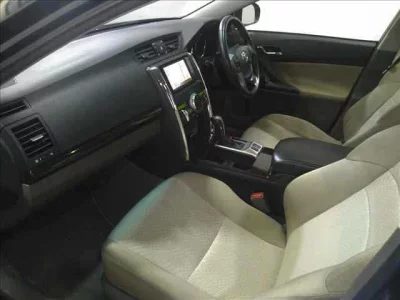 Toyota MARK X  с аукциона в Японии