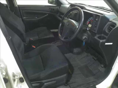 Toyota SUCCEED  с аукциона в Японии