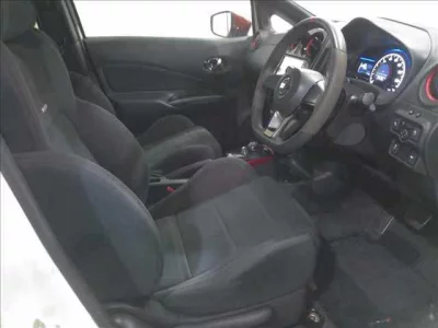 Toyota VOXY  с аукциона в Японии