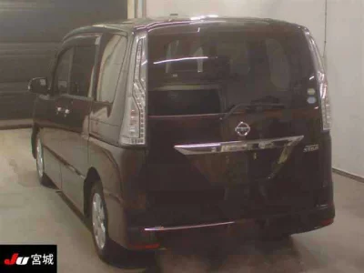 Nissan SERENA  с аукциона в Японии