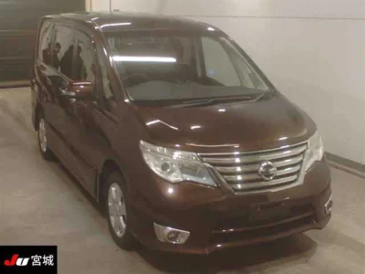 Nissan SERENA  с аукциона в Японии