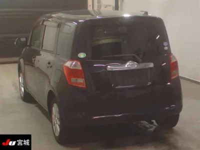 Toyota RACTIS  с аукциона в Японии