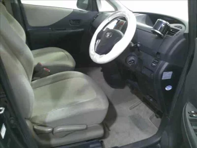 Toyota RACTIS  с аукциона в Японии