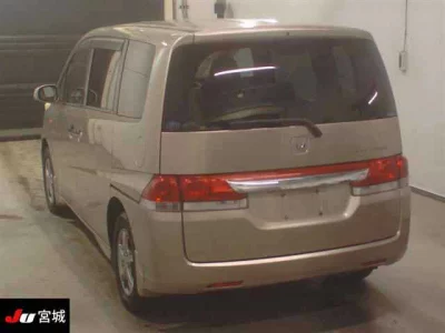 Honda STEP WAGON  с аукциона в Японии