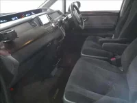 Honda STEP WAGON лот № 4135 оценка 3  с аукциона в Японии 2