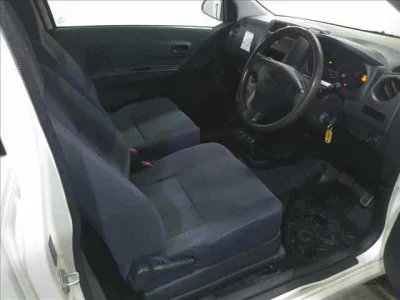 Daihatsu MIRA  с аукциона в Японии