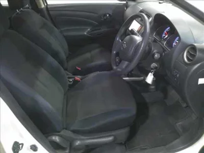 Nissan TIIDA LATIO  с аукциона в Японии