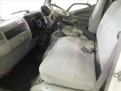 Toyota DYNA  с аукциона в Японии