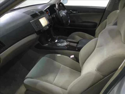 Toyota MARK X  с аукциона в Японии