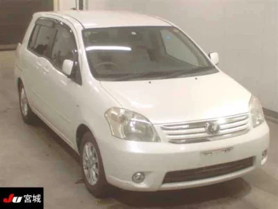 Toyota RAUM