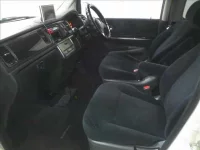 Honda STEP WAGON лот № 4733 оценка 3  с аукциона в Японии 2