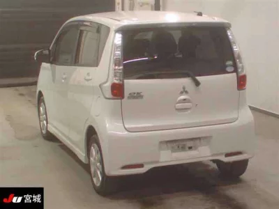 Mitsubishi EK CUSTOM