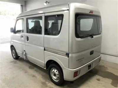 Mitsubishi MINICAB VAN