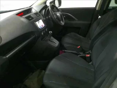 Mazda PREMACY  с аукциона в Японии