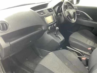 Mazda PREMACY  с аукциона в Японии