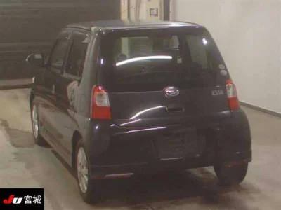 Daihatsu Esse