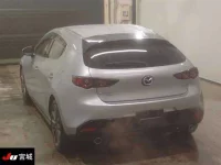 Mazda MAZDA3 лот № 2243 оценка 4  с аукциона в Японии 1